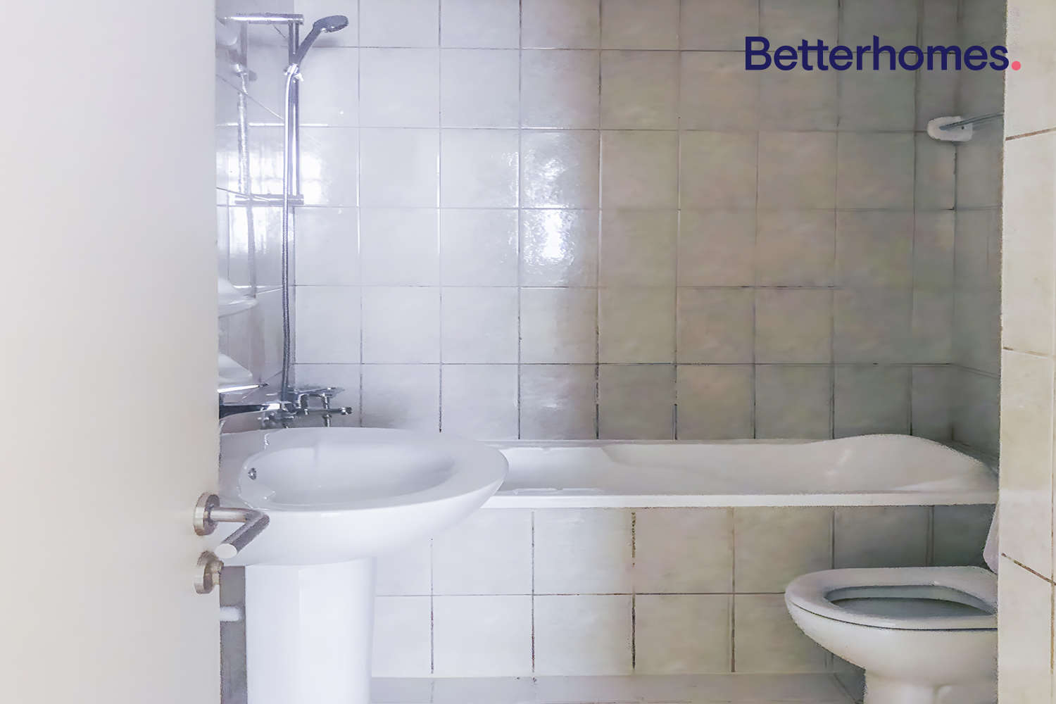 1 Bedroom Apartment in China Cluster